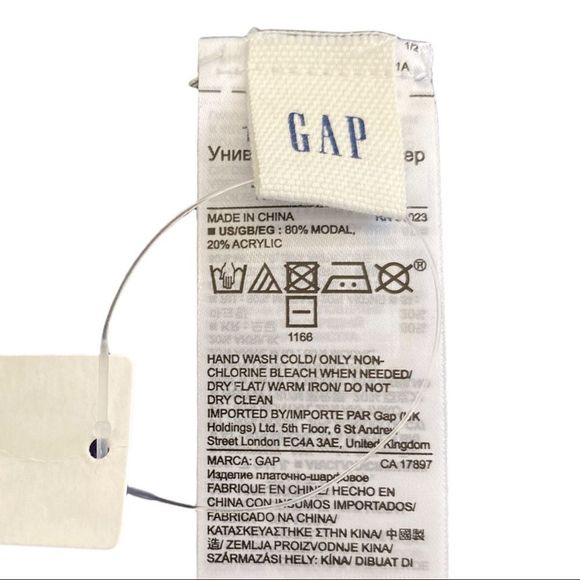 Gap navy plaid blanket scarf NWT modal/acrylic - Picture 2 of 3